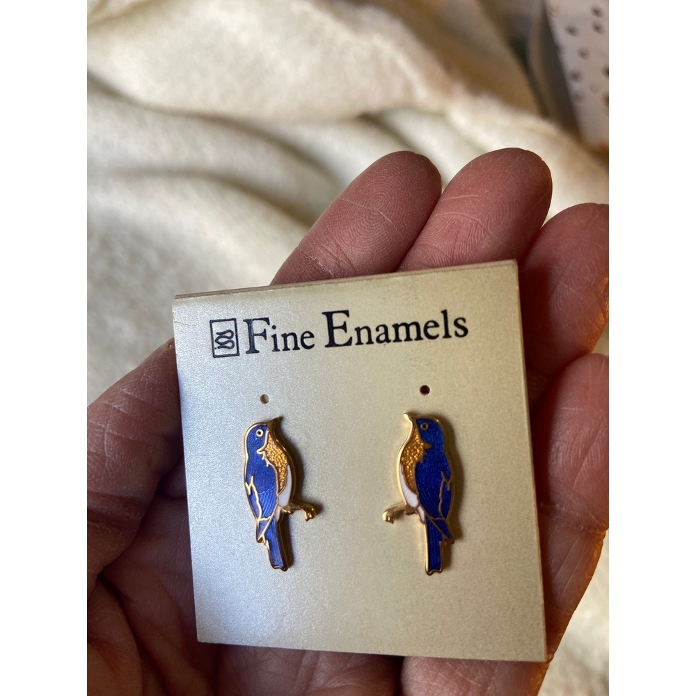Fine Enamels Bluebird Stud Earrings Blue Gold Tone Bird Nature EE0511A New